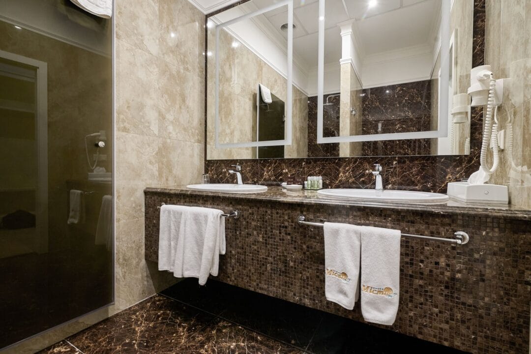 Номер Standard Twin готелю Misto у Харкові