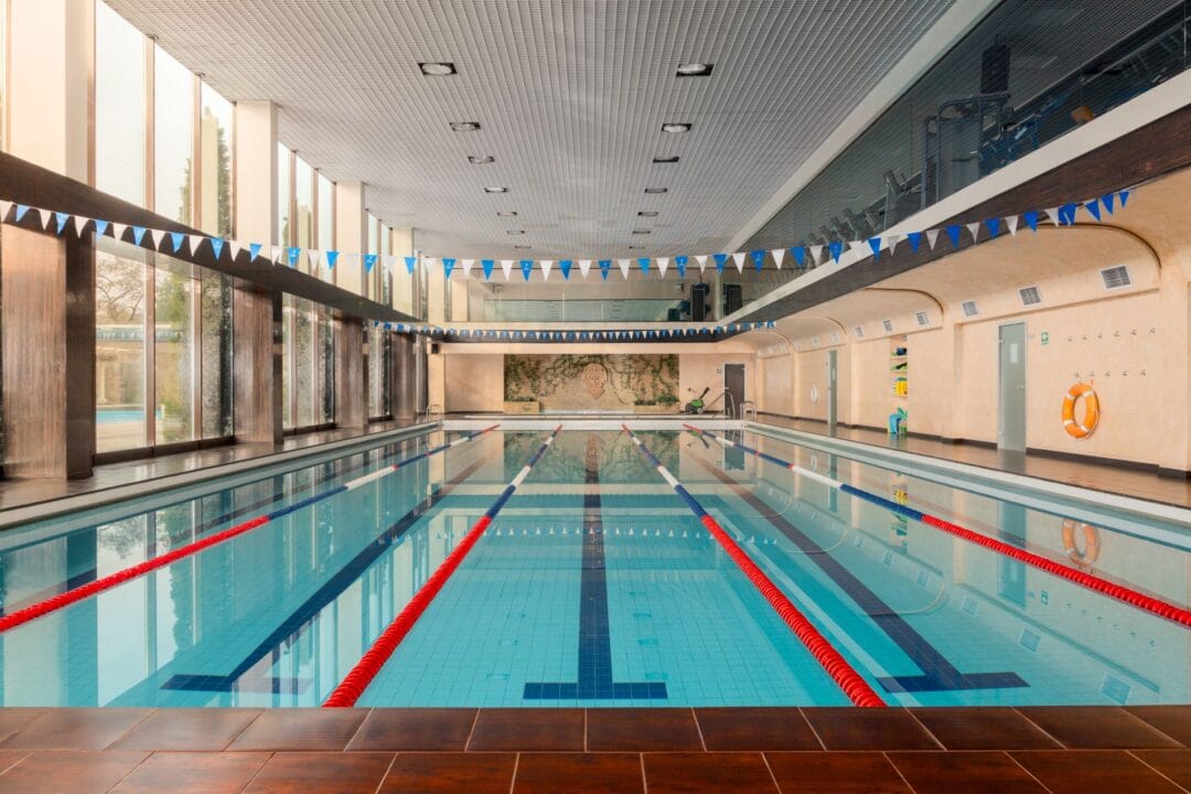 Сучасний фітнес-центр Misto у Харкові