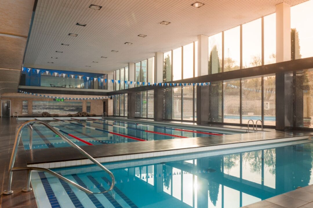 Сучасний фітнес-центр Misto у Харкові