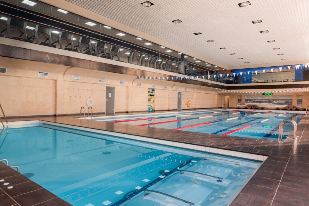 Сучасний фітнес-центр Misto у Харкові