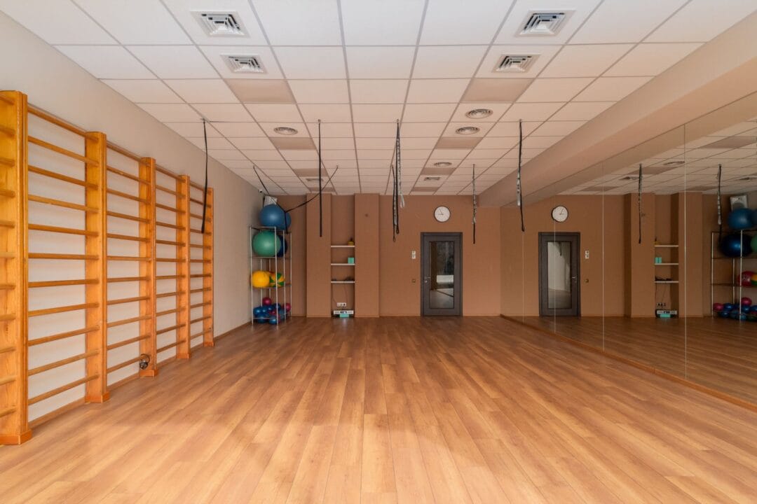 Сучасний фітнес-центр Misto у Харкові