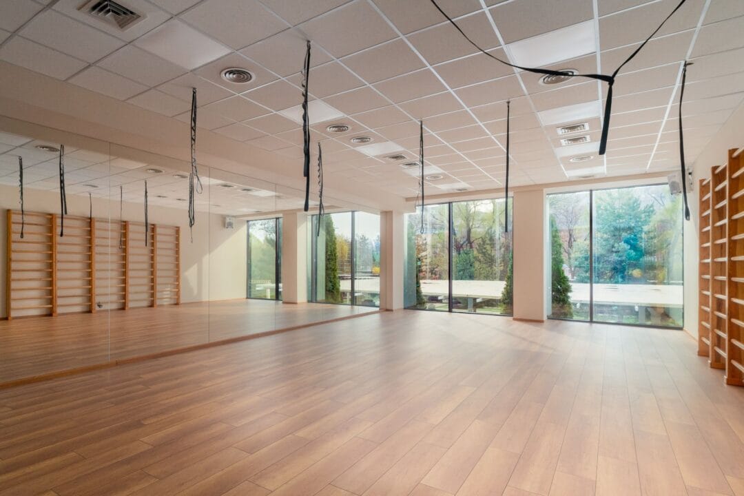 Сучасний фітнес-центр Misto у Харкові