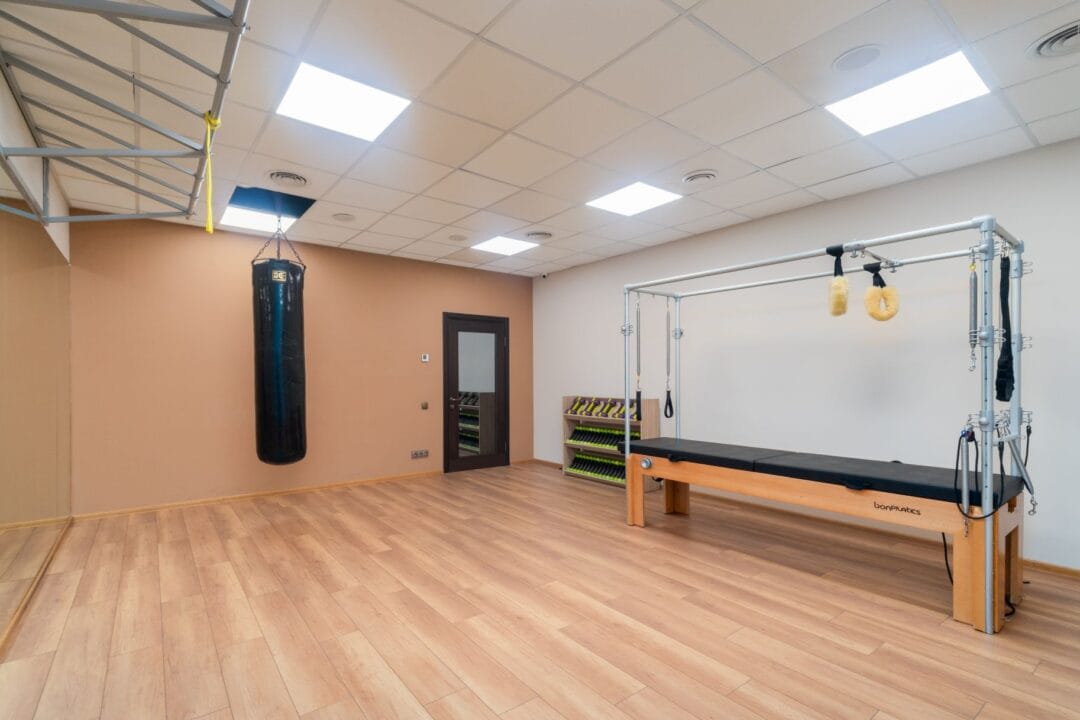 Сучасний фітнес-центр Misto у Харкові