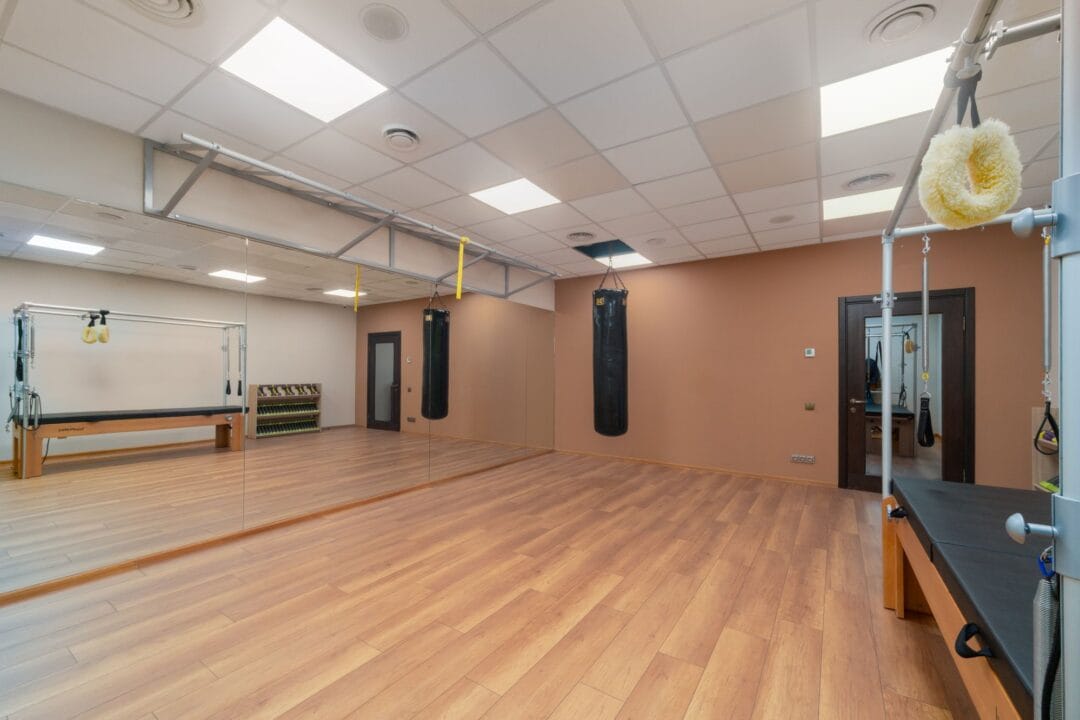 Сучасний фітнес-центр Misto у Харкові